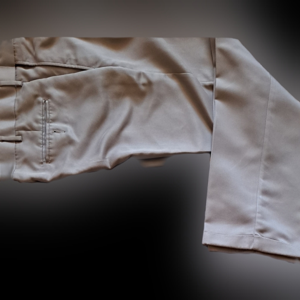 👍Perry Ellis Khaki Dress Slacks - Picture 3 of 8